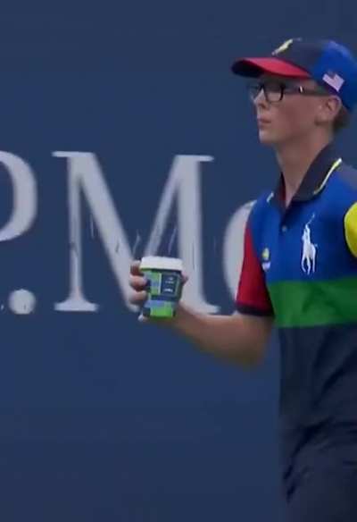 he had no idea where to put Venus&rsquo; coffee