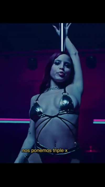 Que rico te moves maldita perra 🔥