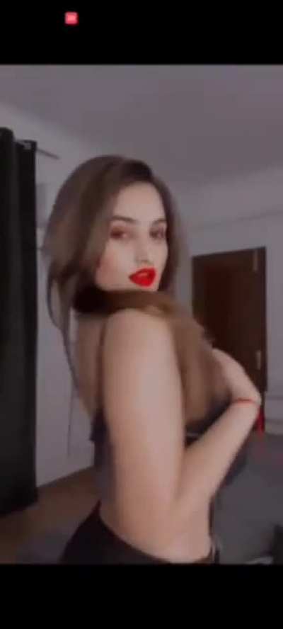Sassy poonam insta model 