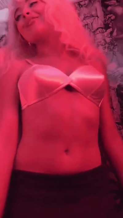 Sabrina Carpenter