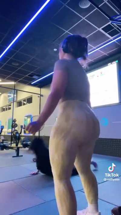 She&rsquo;s Moving that A$$