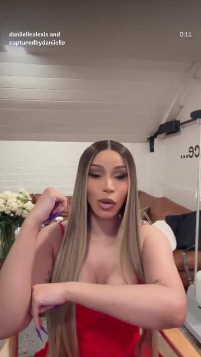 Cardi b