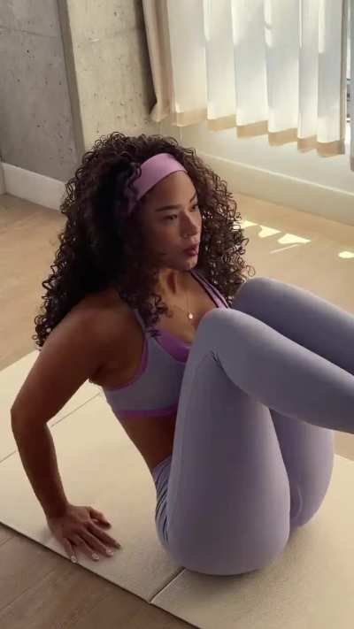Lexie Learmann | Core Workout (TikTok 4.30.26)