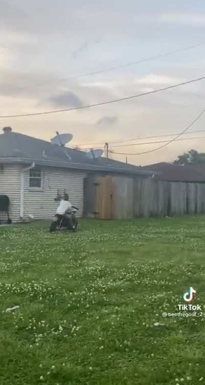 🏍💨