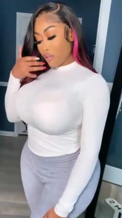 Moriah Mills in White Full Sleeves Tight Top