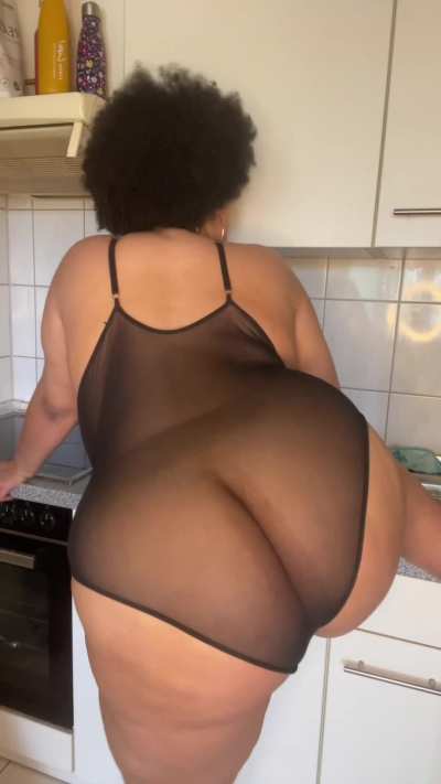 anyone here ordered a thick twerking ass?