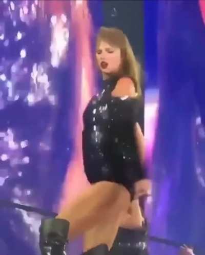 This move from "Gorgeous" never gets old