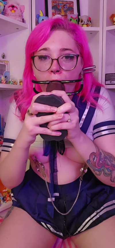 School girl with a twist [f]