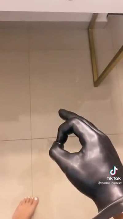 😳
