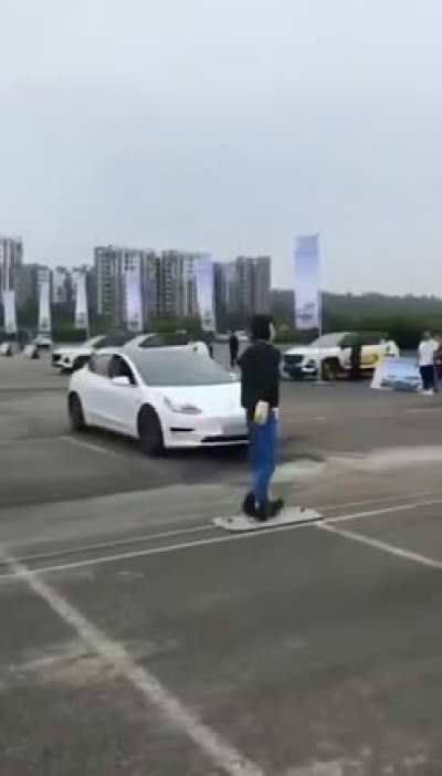 Clip from China of a TESLA Model 3