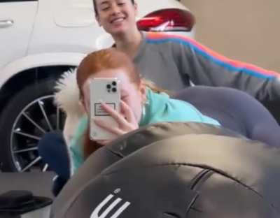 cropped booty shake