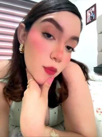 🤷🏻&zwj;♀️