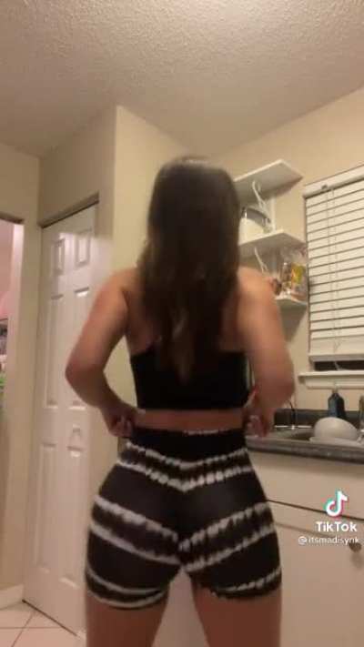 👀