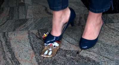 Easter bunny vs blue heels