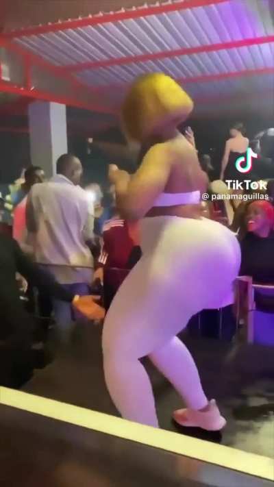 Enjoy big 🍑