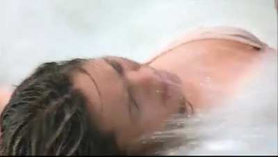 Kelly Brook in Survival Island