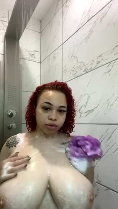 Big ass tittys