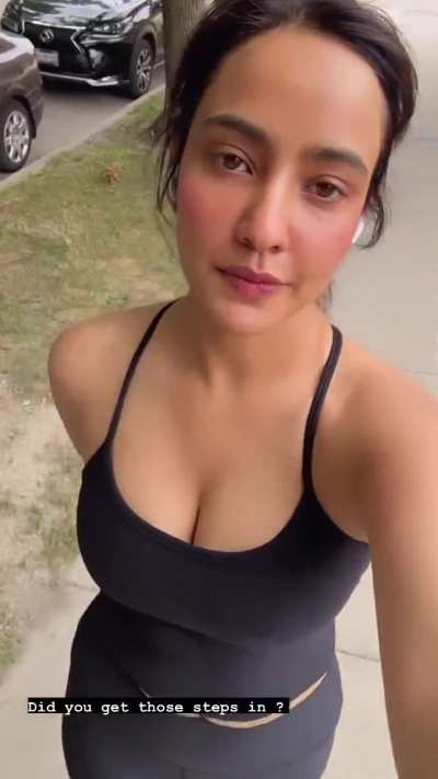 Neha Sharma 