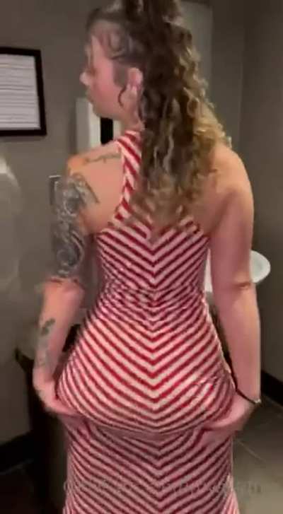 Love how she suck
