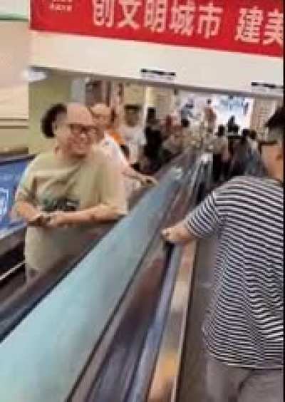 New normal of saying "Hi"