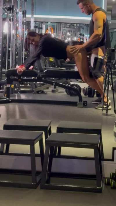 My boyfriend’s bully from the gym noticed I was alone today..