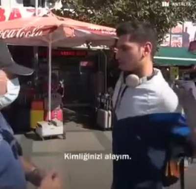 Orospu &ccedil;ocuğuna kulak verin arkadaşlar bakın ne diyor