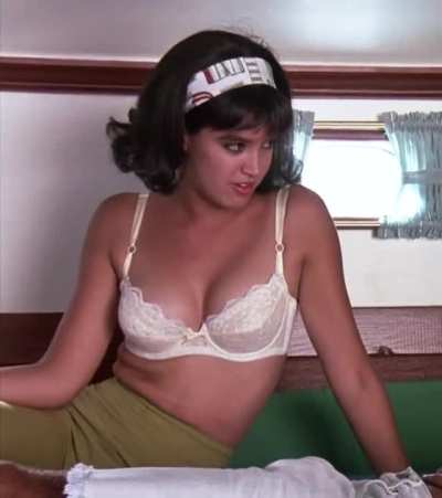 Phoebe  Cates