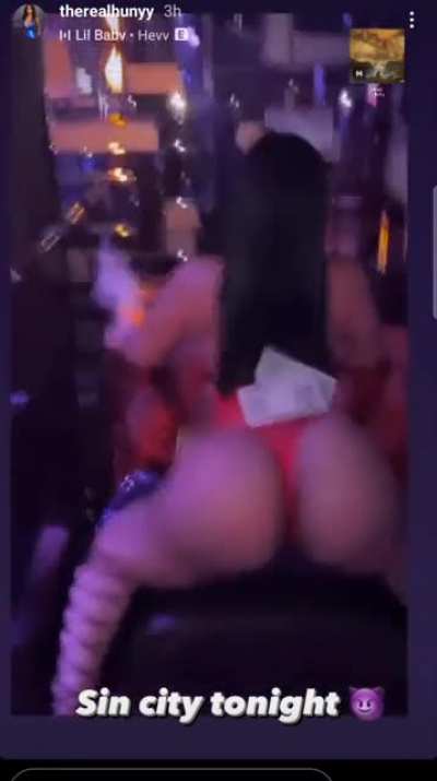 Shits moving
