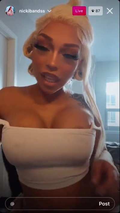 Nickibandss