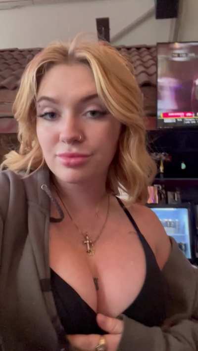 i&rsquo;ve been told i&rsquo;m the fun bartender