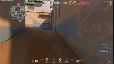 Omen outplays Raze