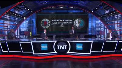[Highlight] Kenny Smith: "Hakeem Olajuwon used to say this to me all the time..." Charles Barkley: "Kenny, bring me some water?"