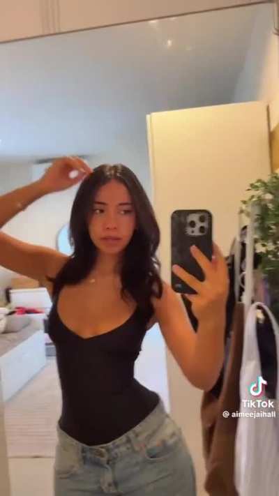 Shes got such a fuckable face i would wreck her throat
