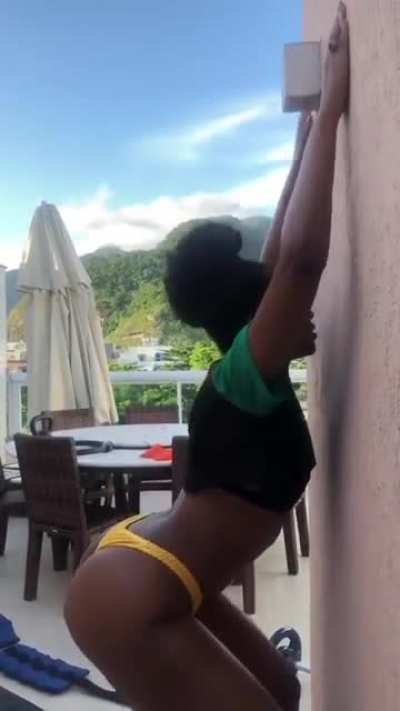 Iza