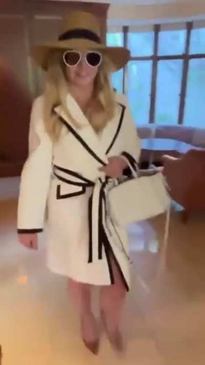 Britney glowing today + getting naked, per usual 🌸