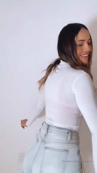 👀