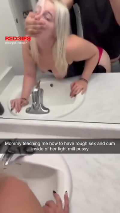 My milf mom let&rsquo;s me cum in her pussy