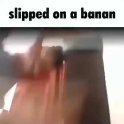 👦 + 🍌 = 💀