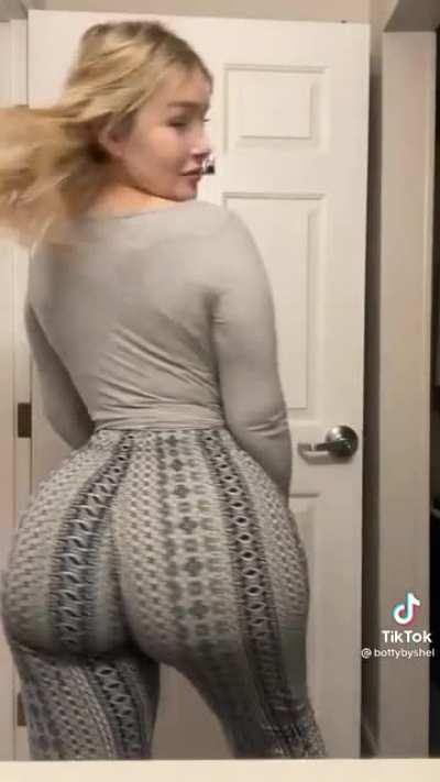 Soft & Jiggly No.310🍑😍