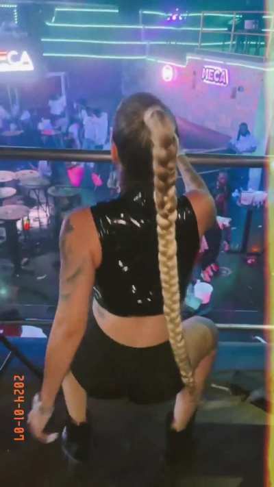 Back it up 🔥 (@clvudxvs)