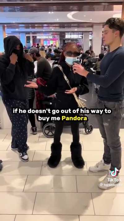 🤢