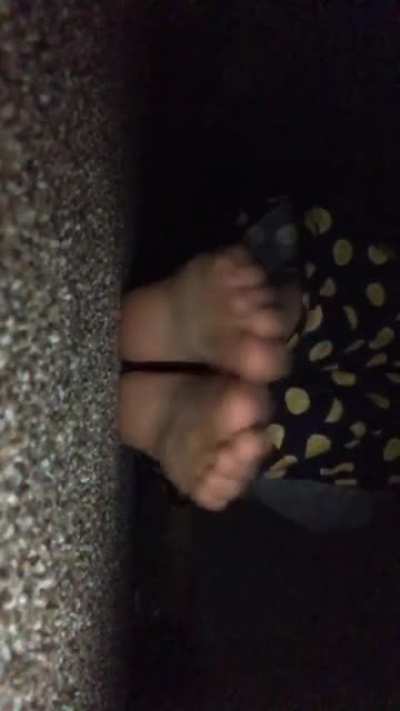 Um this is my gf&rsquo;s feet&hellip;. She sends me feet anytime I ask her!