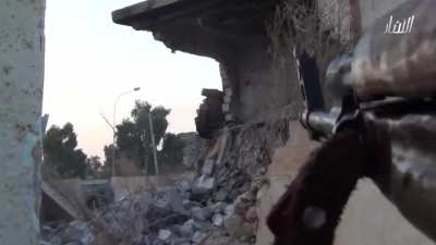 ISIS Humvee Gunner POV - Street Battle in Ramadi, Iraq (Feb 9, 2015)