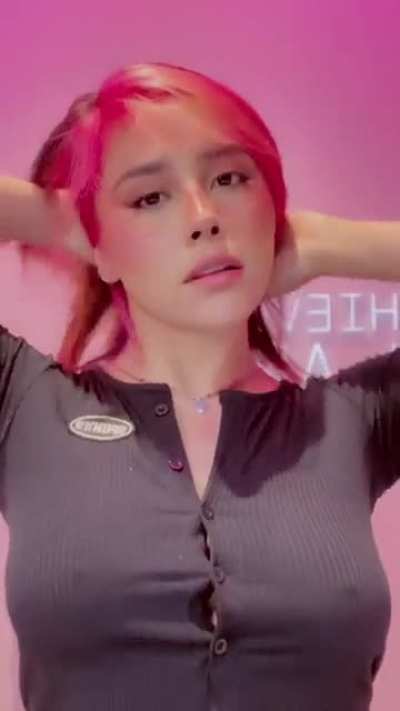 Neeko TikTok video I&rsquo;m higher quality (sorry for the last one being sort of cooked)