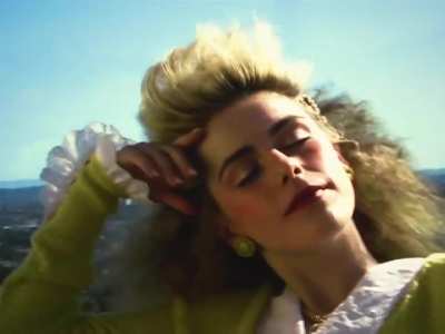 Kiernan Shipka 