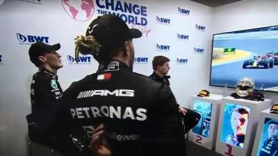 Max, George and Lewis laughing to Ferrari : &ldquo;They were on the hards?&rdquo;