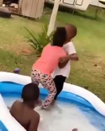 Don&rsquo;t hit girls or they&rsquo;ll hit back.