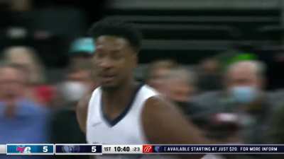 [Highlight] Jaren Jackson Jr. posterizes Andre Drummond