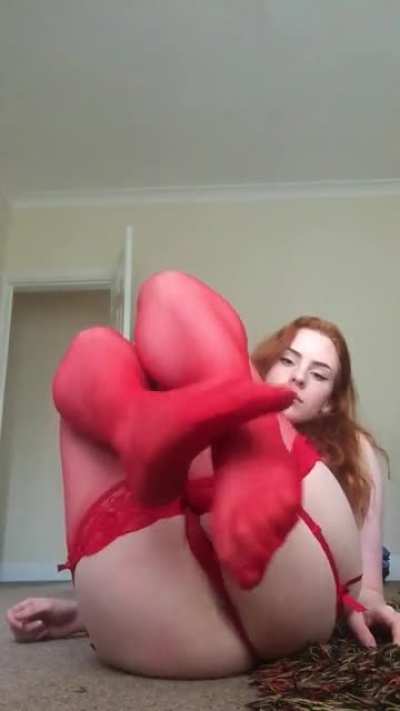 these red stockings go so well with my pale skin and ginger hair 🧚🏻&zwj;♀️