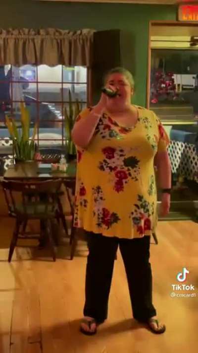 UNBG. Kickass Kelly Killing Karaoke At The Kit &amp;amp; Kabootle